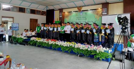 KUA Kretek Gelar Wisuda Akbar Pesan Mas Beji Angkatan 4